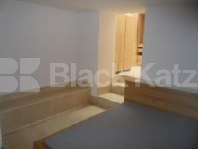 			1 Bedroom, 1 bath, 1 reception Flat			 Priory Avenue, CROUCH END N8